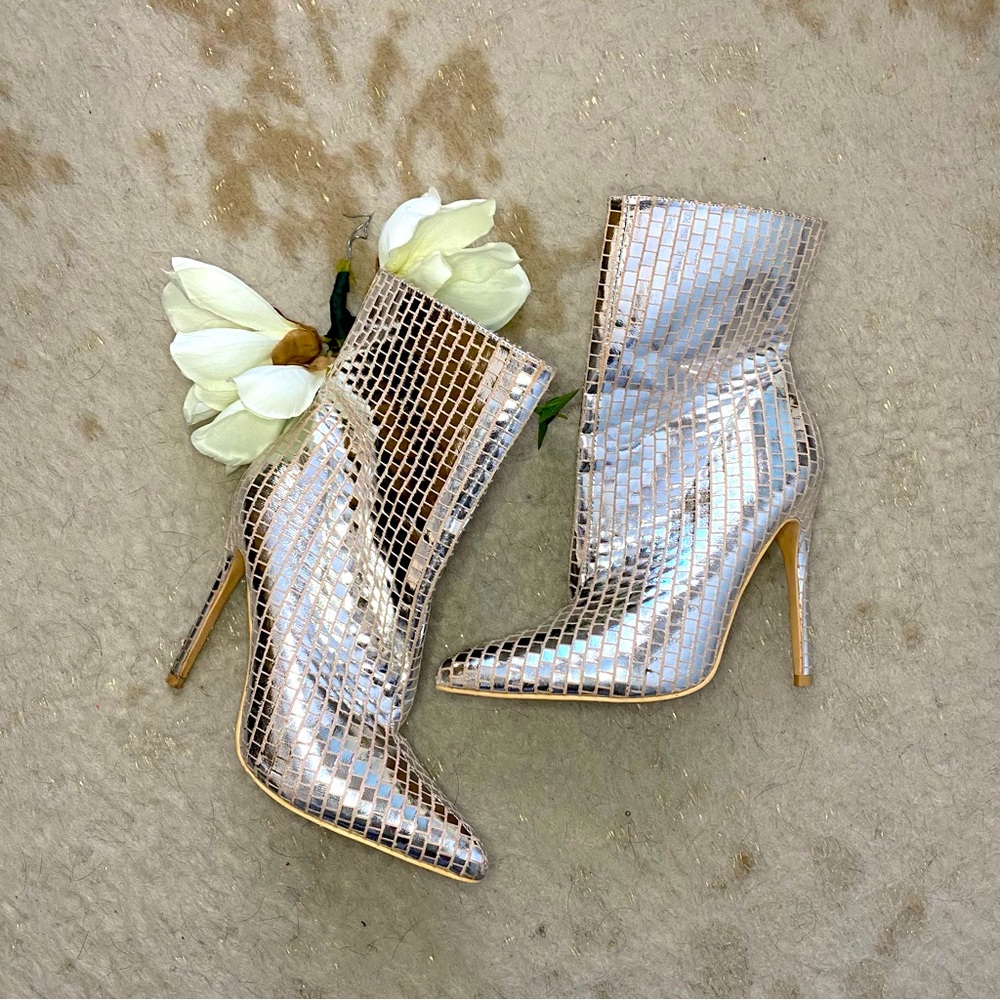 Sparkle booties!!! | Sz 8